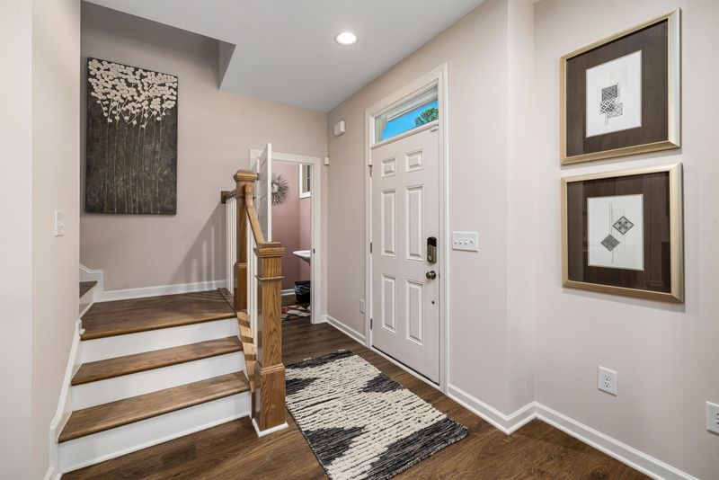 8023 Windthorn Pl, Cary, NC 27519