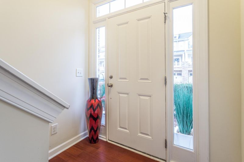8024 Sycamore Hill Ln, Raleigh, NC 27612