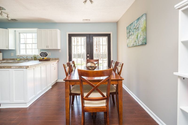 8025 Mcguire Dr, Raleigh, NC 27616