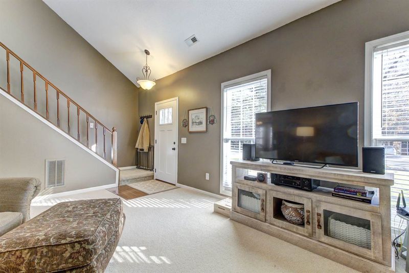 8025 Mourning Dove Rd, Raleigh, NC 27615