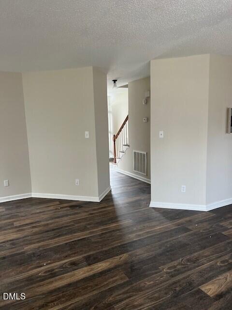 8025 Perry Creek Rd, Raleigh, NC 27616