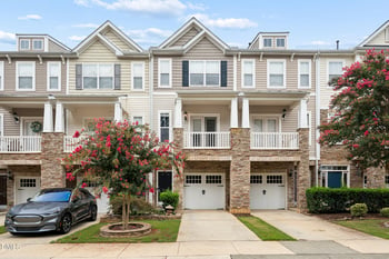 8025 Sycamore Hill Ln, Raleigh, NC 27612