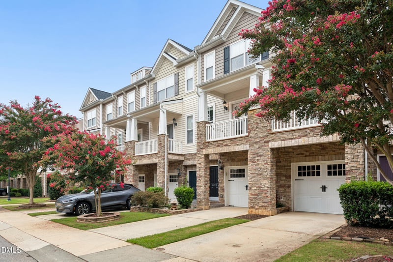 8025 Sycamore Hill Ln, Raleigh, NC 27612
