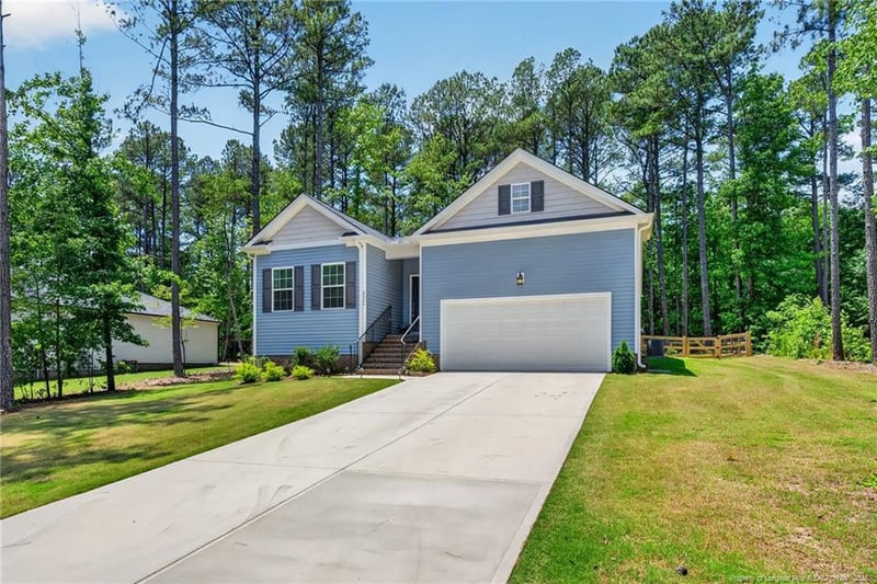 8026 Royal Dr, Sanford, NC 27332