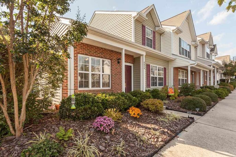 8028 River Watch Ln, Raleigh, NC 27616
