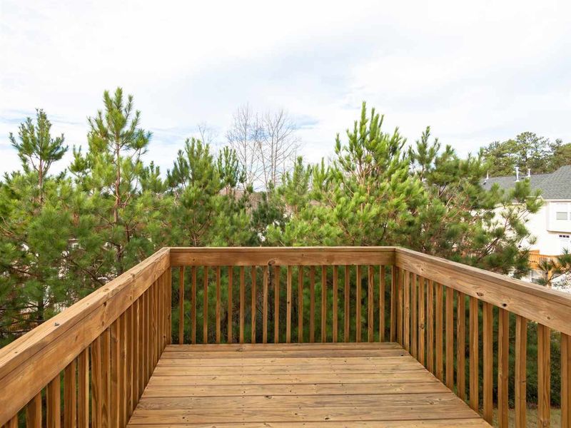 8029 Sycamore Hill Ln, Raleigh, NC 27612