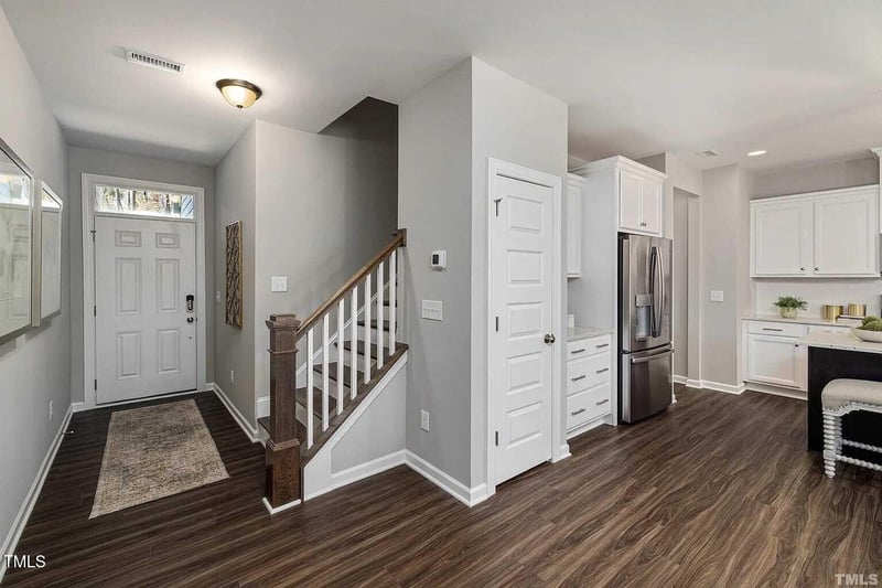 8029 Windthorn Pl, Cary, NC 27519