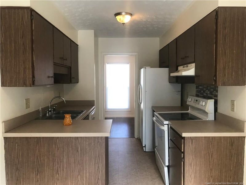 803 Algood Ave, Hope Mills, NC 28348