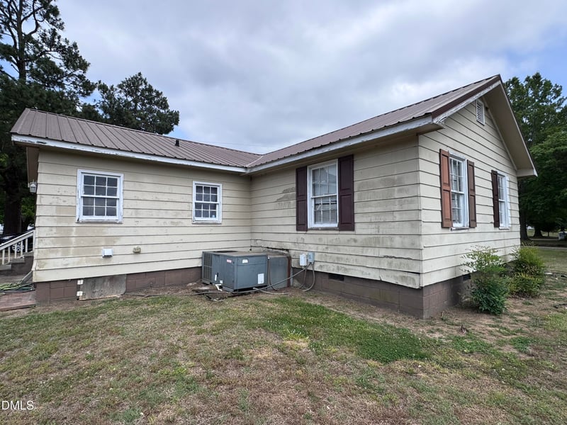 803 Antioch Church Rd, Dunn, NC 28334