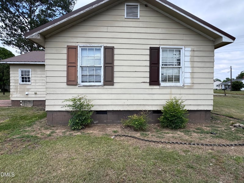 803 Antioch Church Rd, Dunn, NC 28334