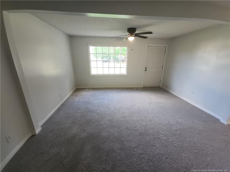 803 Antioch Church Rd, Dunn, NC 28334