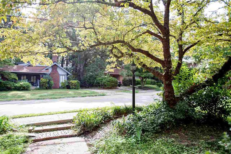 803 Brooks Ave, Raleigh, NC 27607