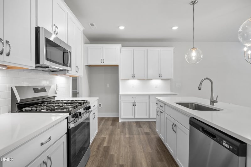 803 Central Park Dr, Raleigh, NC 27604