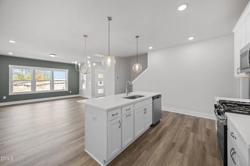 803 Central Park Dr, Raleigh, NC 27604