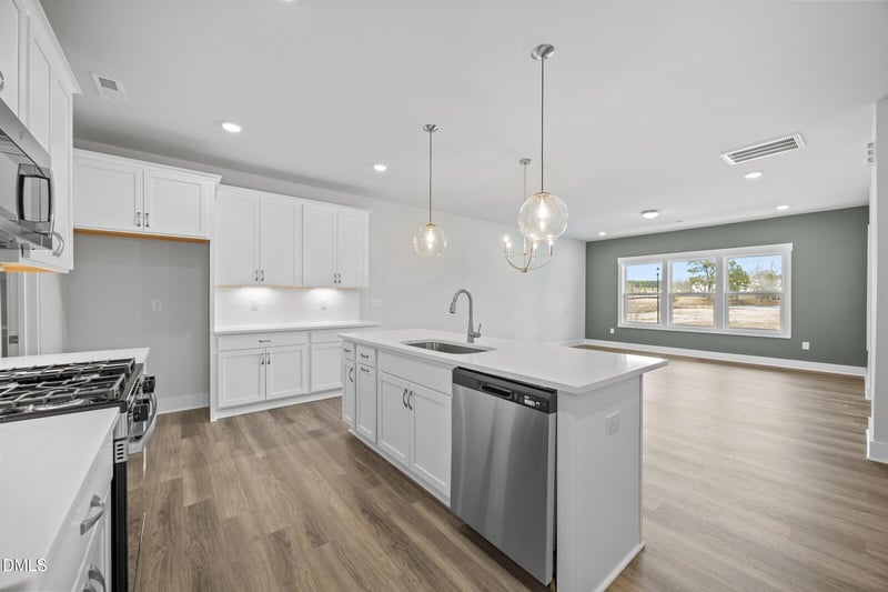 803 Central Park Dr, Raleigh, NC 27604