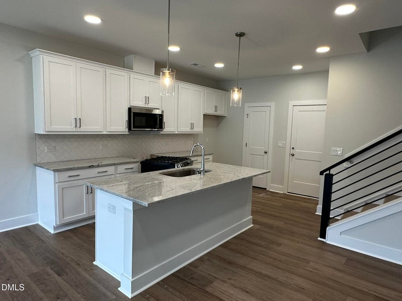 803 Fireship Rd, Fuquay Varina, NC 27526