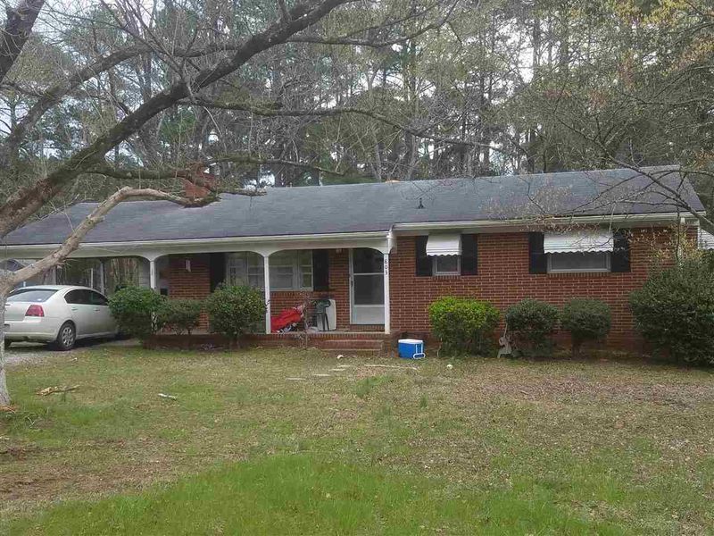 803 Lindley Dr, Durham, NC 27703