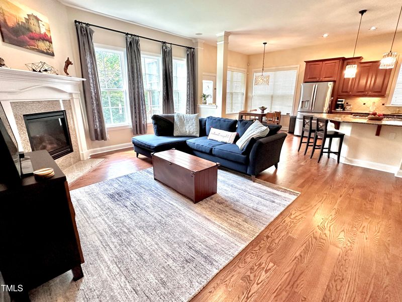 803 Long Meadows Rd, Chapel Hill, NC 27516