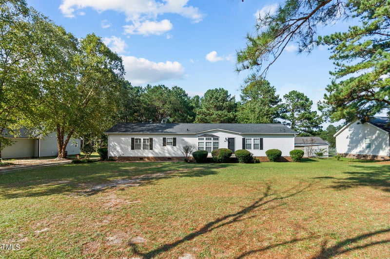 803 Longstreet Rd, Sanford, NC 27330