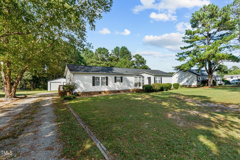 803 Longstreet Rd, Sanford, NC 27330