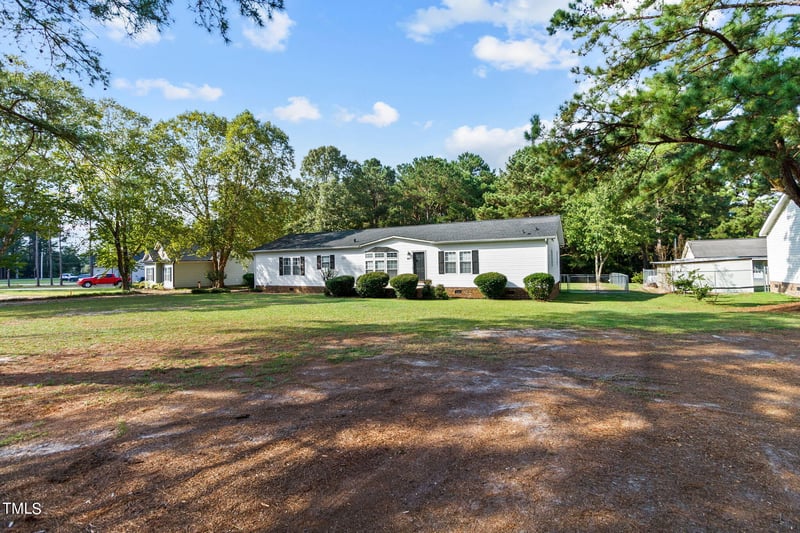 803 Longstreet Rd, Sanford, NC 27330