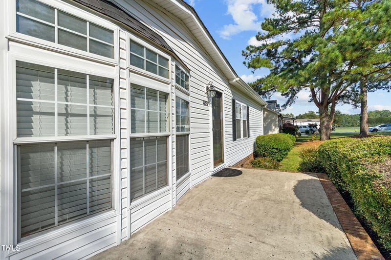 803 Longstreet Rd, Sanford, NC 27330