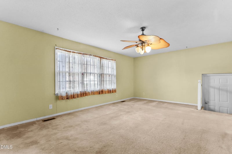 803 Roanoke Dr, Cary, NC 27513