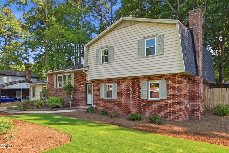 803 Roanoke Dr, Cary, NC 27513