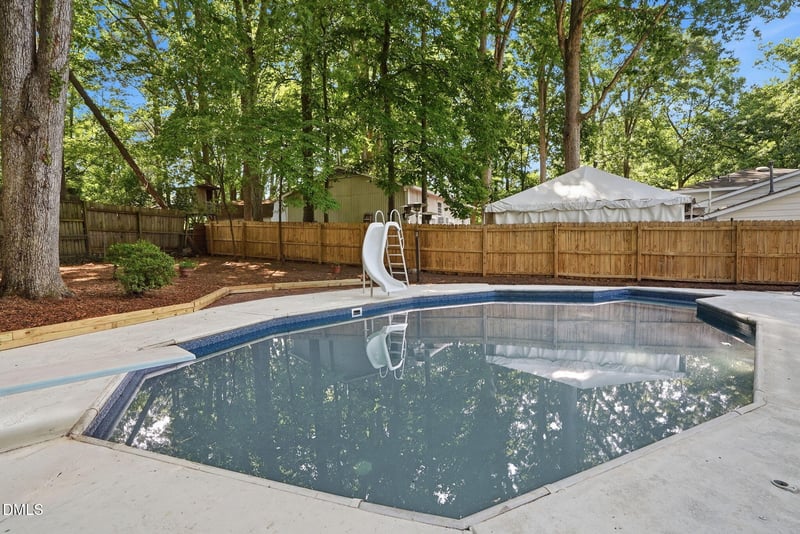 803 Roanoke Dr, Cary, NC 27513
