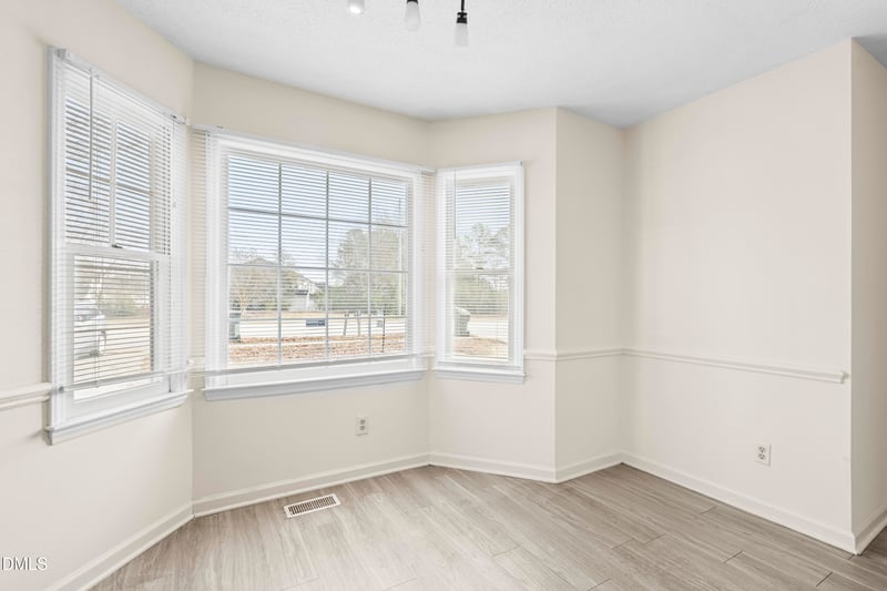 8031 Perry Creek Rd, Raleigh, NC 27616