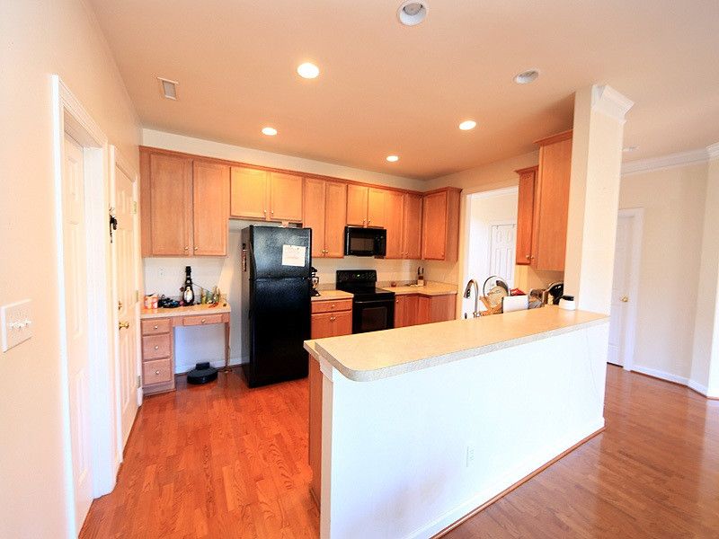 8033 Satillo Ln, Raleigh, NC 27616