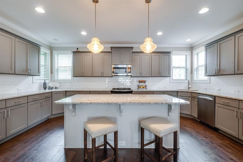 8038 Rosemont Pw, Durham, NC 27713