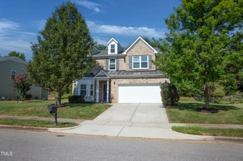 804 Blue Thorn Dr, Apex, NC 27539