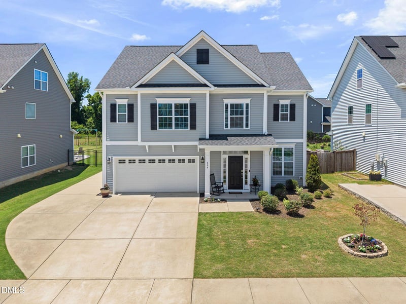804 Buckner Ct, Fuquay Varina, NC 27526