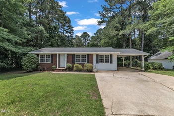 804 Colonial Dr, Raleigh, NC 27603