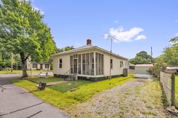 804 Delaware Ave, Burlington, NC 27217