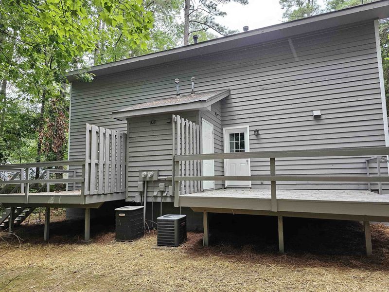 804 Flintwood Ct, Raleigh, NC 27609