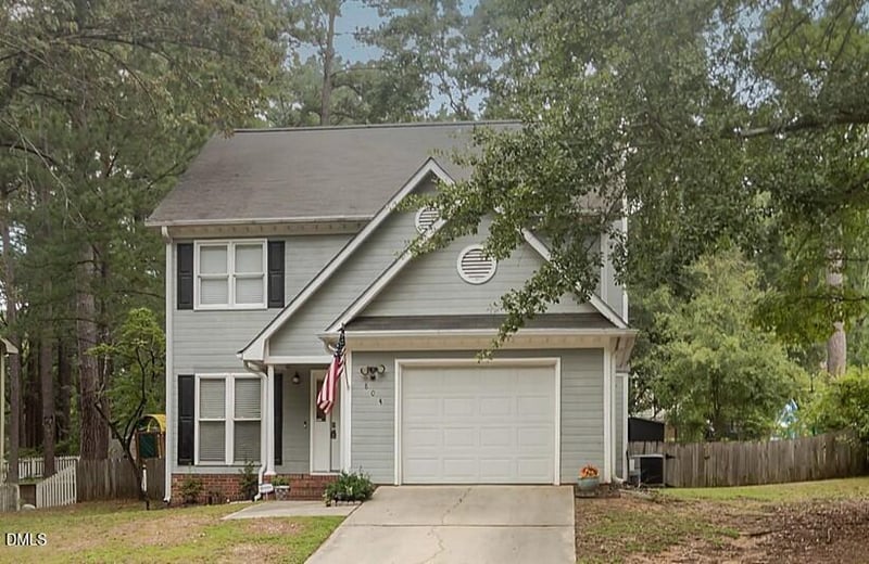 804 Hilton Dr, Fayetteville, NC 28311