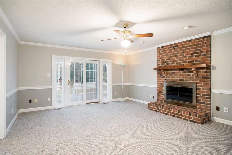 804 Huntsman Dr, Durham, NC 27713