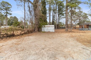 804 Lakecrest Dr, Fayetteville, NC 28301