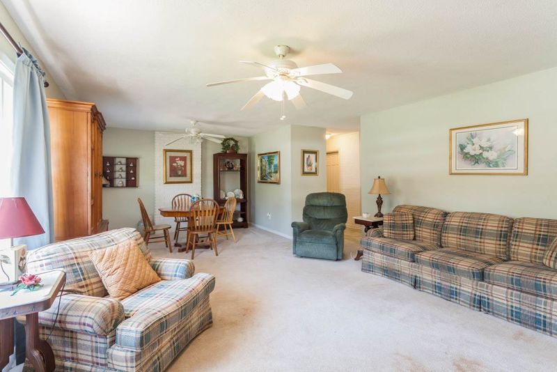 804 Lakeside Dr, Garner, NC 27529