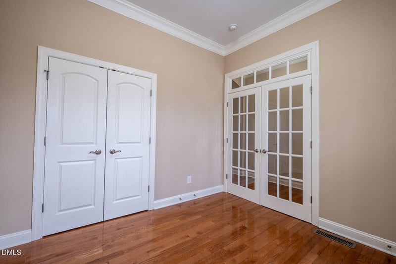 804 Long Meadow Rd, Chapel Hill, NC 27516