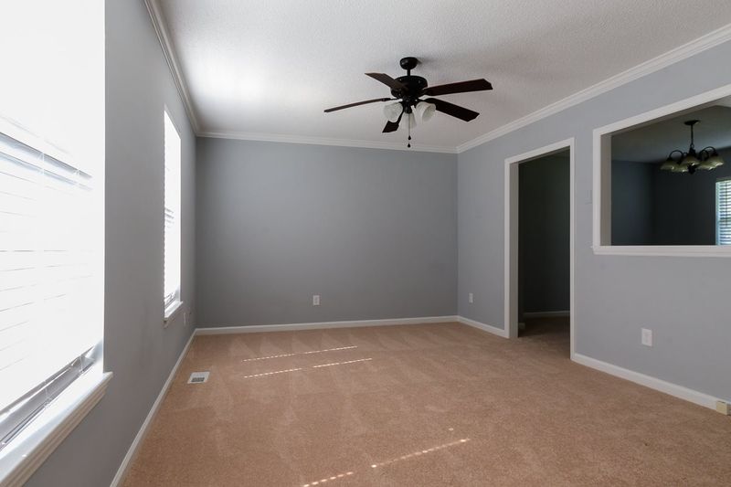 804 Napleton Cir, Apex, NC 27502