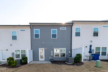 804 Oak Center Dr, Raleigh, NC 27610