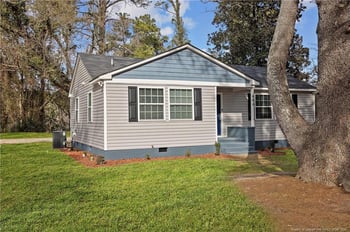 804 Porter Rd, Hope Mills, NC 28348