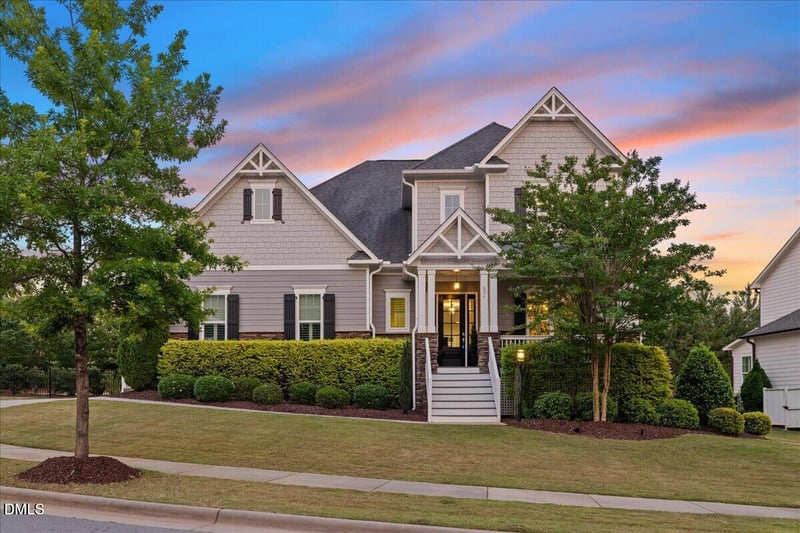 804 Rambling Oaks Ln, Holly Springs, NC 27540