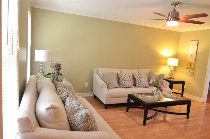 804 Sanderson Dr, Durham, NC 27704