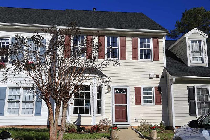 804 St Catherines Dr, Wake Forest, NC 27587