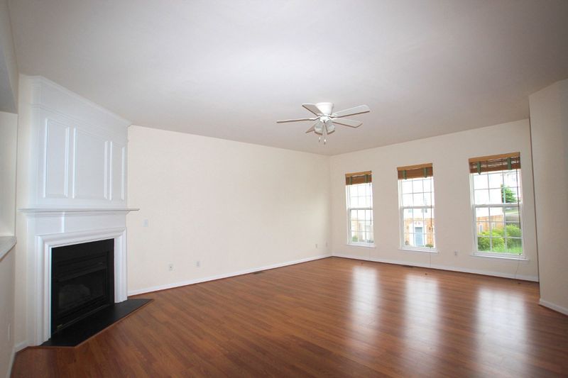 804 Sutter Gate Ln, Morrisville, NC 27560