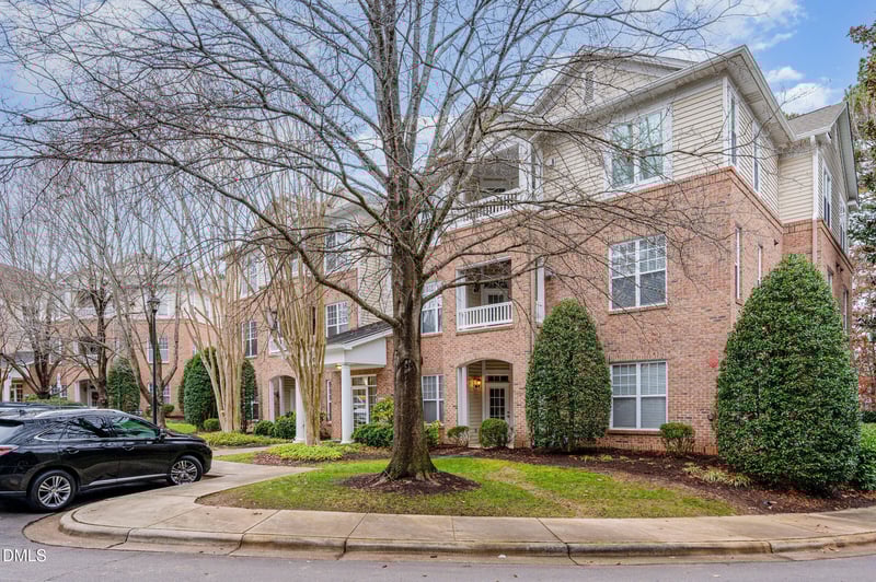 8041 Allyns Landing Way #101, Raleigh, NC 27615